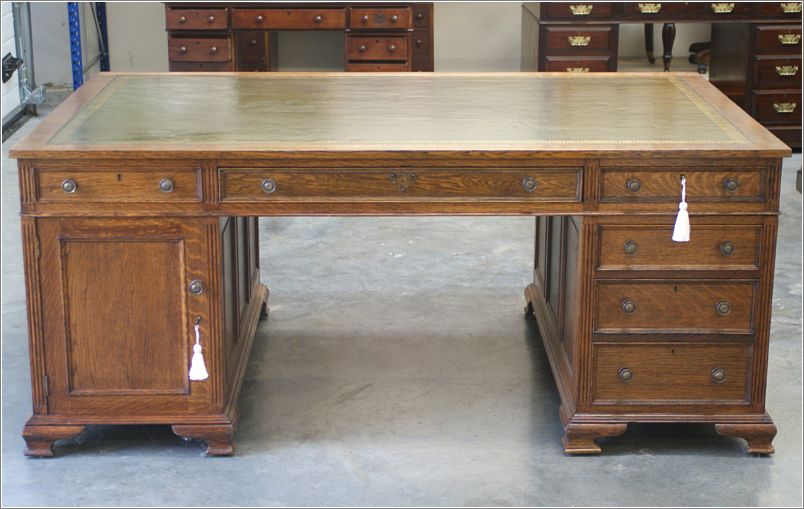 1021 Large Antique Oak Partners Desk Maple & Co